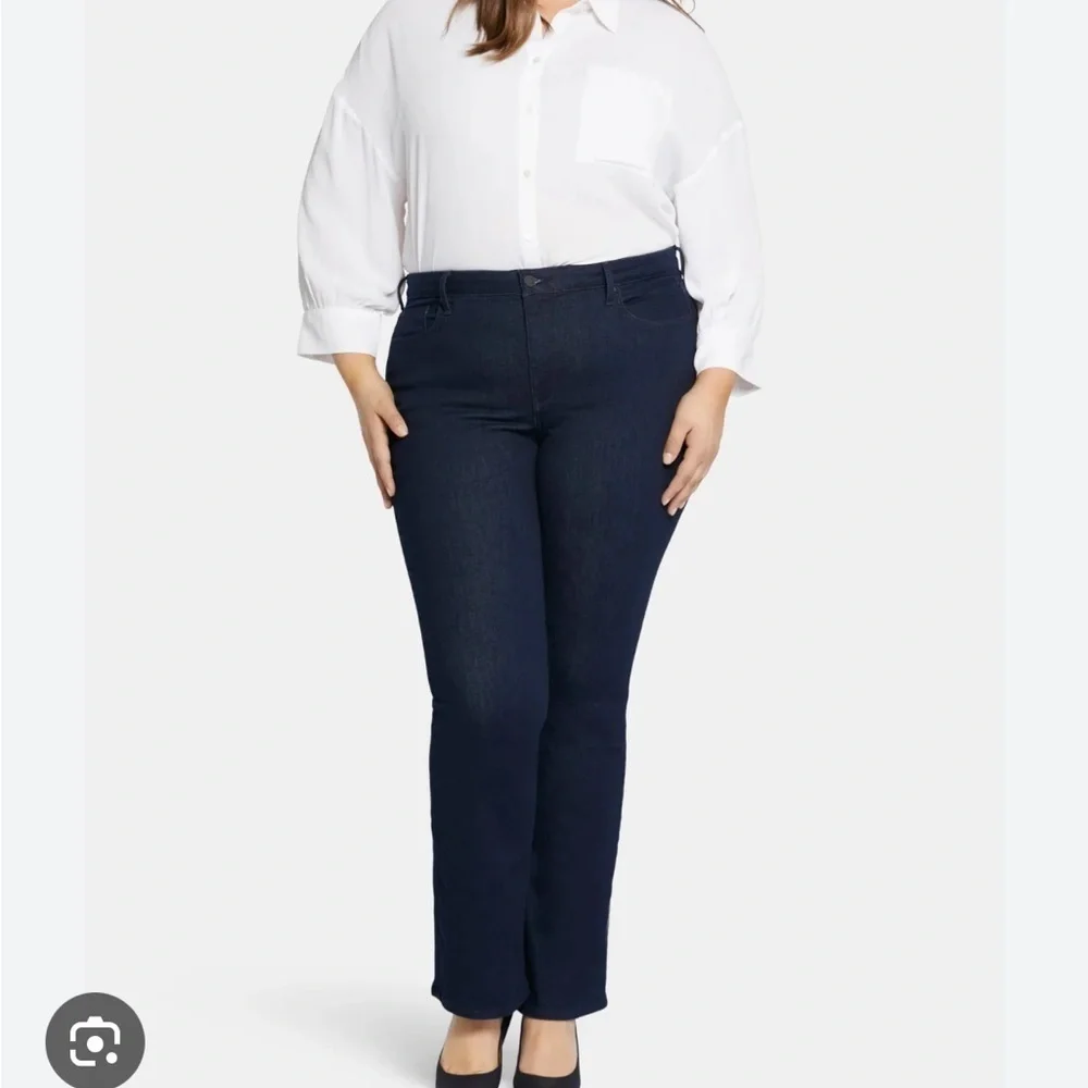 NWT NYDJ Barbara Bootcut dark wash jeans